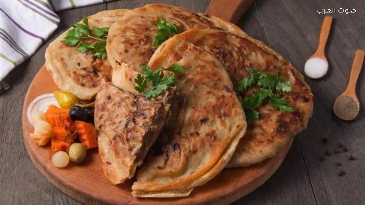 طريقة تحضير الحواوشي البيتي بمذاق مقرمش وحشوة متبلة