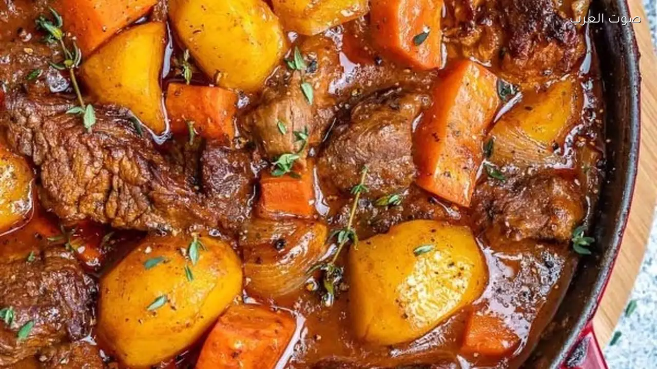 طريقة سهلة لتحضير يخني اللحم مع الجزر والبطاطس