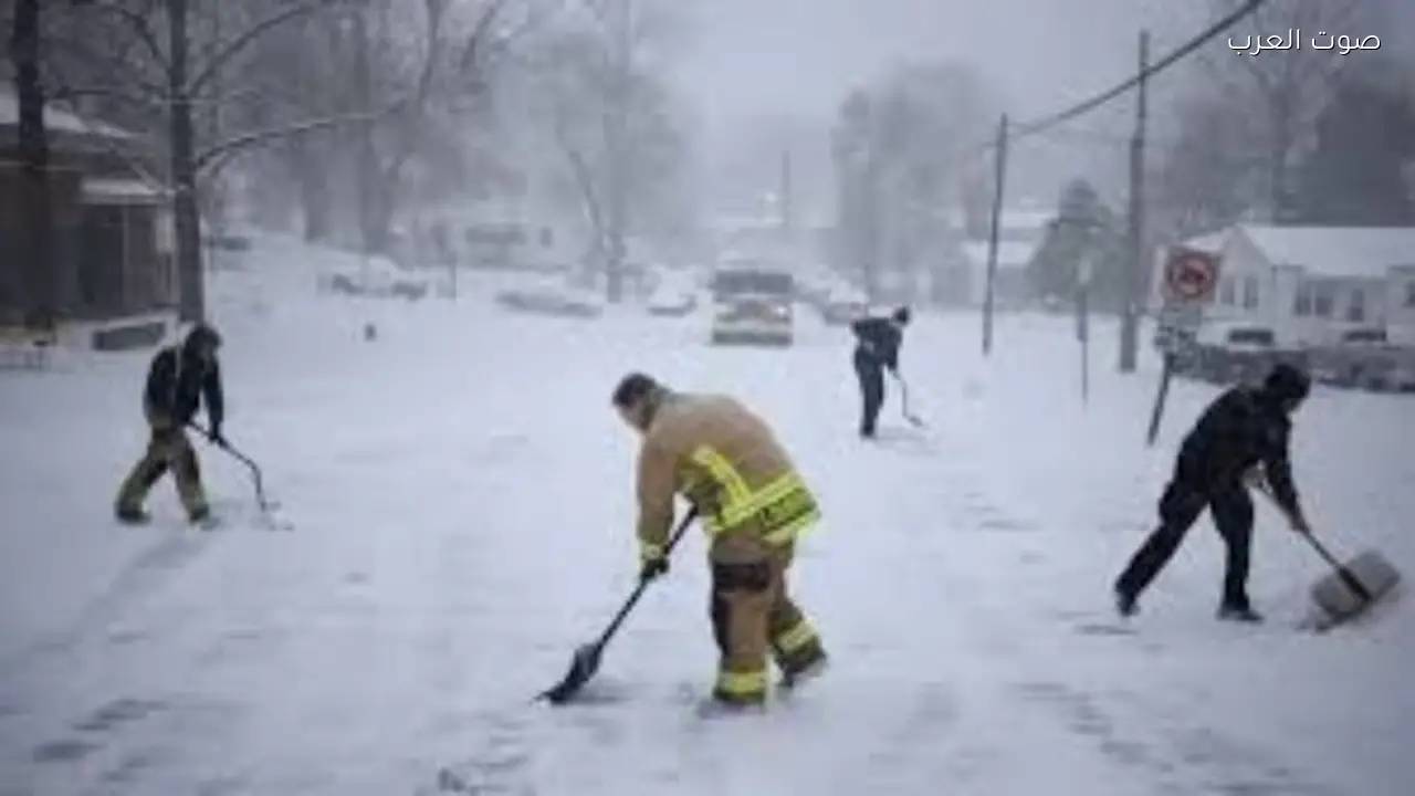 عمدة نيويورك يحث السكان على البقاء في المنازل بسبب حالة الطوارئ