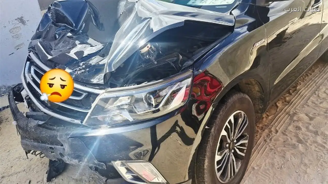 غادة إبراهيم تتعرض لحادث سير يؤدي إلى تهشم سيارتها