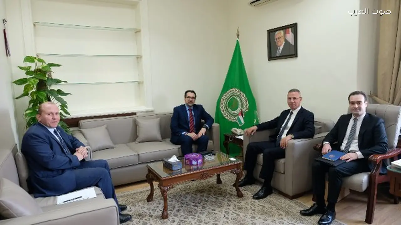 فائد مصطفى يناقش أوضاع العمال الفلسطينيين مع منظمة العمل الدولية