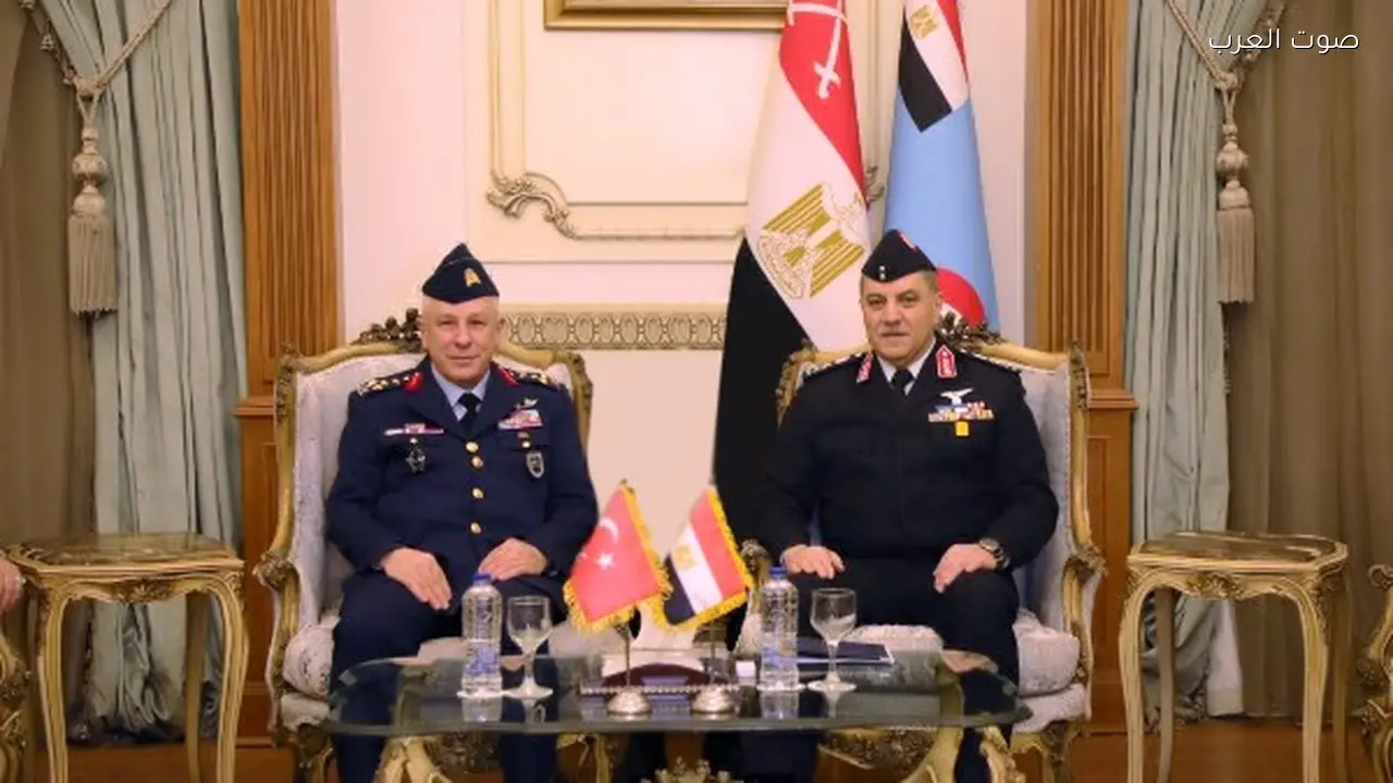 قائد القوات الجوية المصري يلتقي نظيره التركي لبحث التعاون العسكري