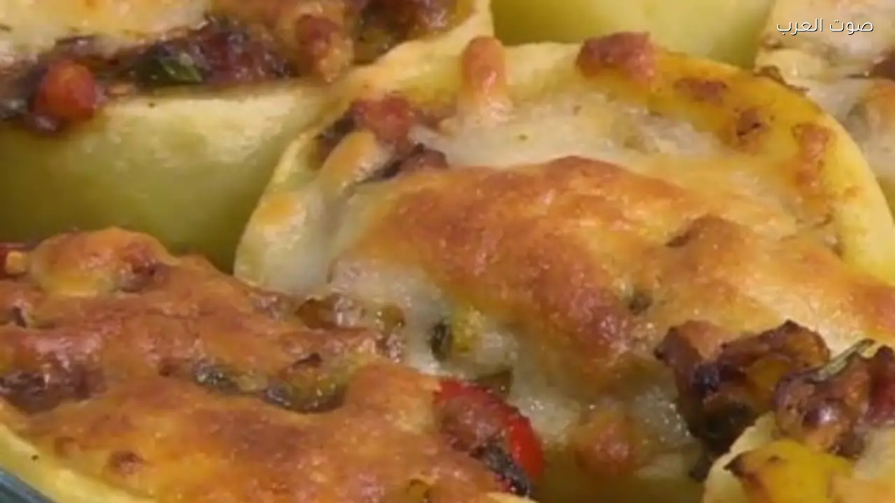 قوارب البطاطس بالدجاج والمشروم بطريقة سهلة وسريعة