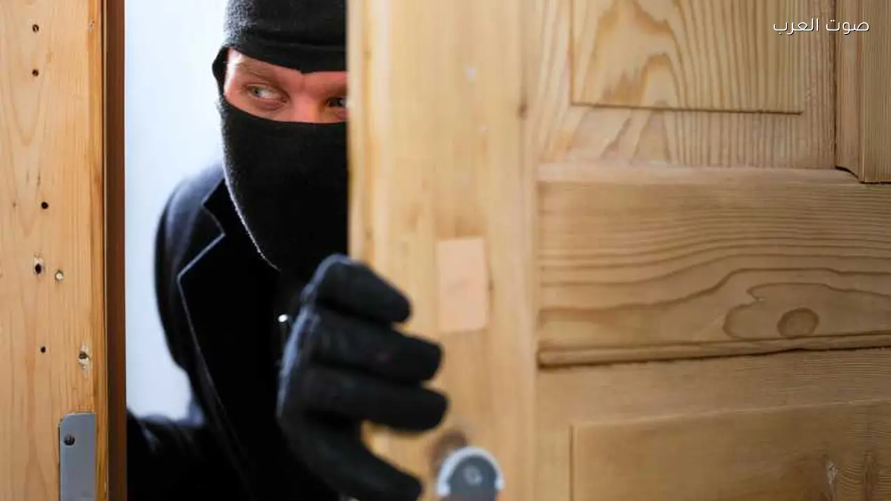 كاميرات المراقبة تثبت براءة المتهم السادس في اقتحام منزل بالهرم