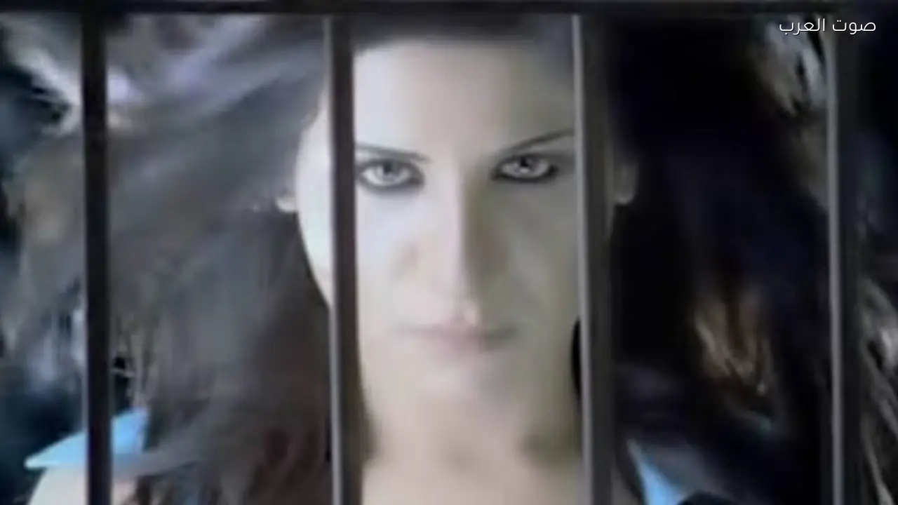 كاميليا: عائلتي منعتني من الغناء وأنجبت بعد 18 عاماً من الزواج