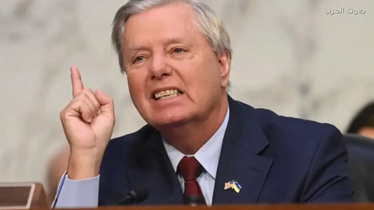 ليندسي جراهام يدعو إلى رحيل المرشد الإيراني