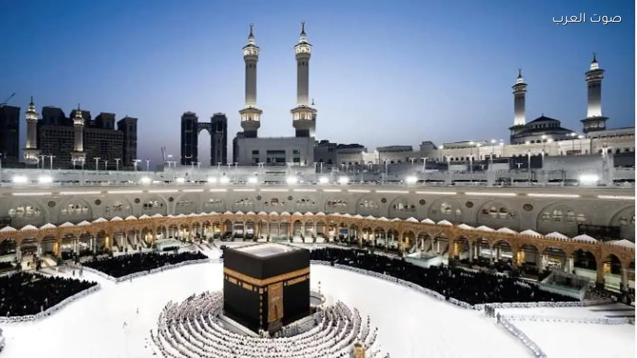 مآذن المسجد الحرام تعكس عراقة الطراز الإسلامي عبر العصور