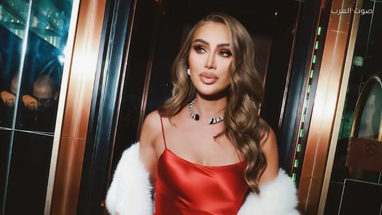 مايا دياب تتألق بإطلالة جديدة تثير الجدل