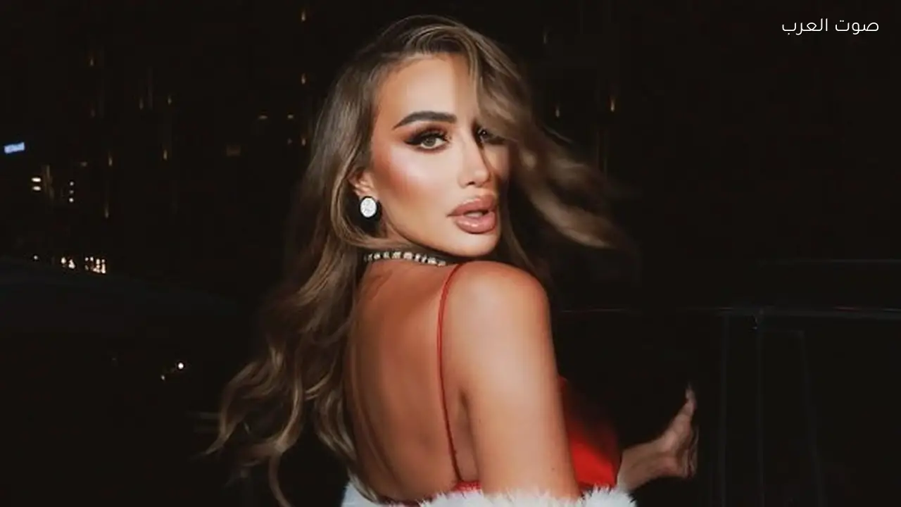 مايا دياب تتألق بإطلالة جريئة باللون الأحمر