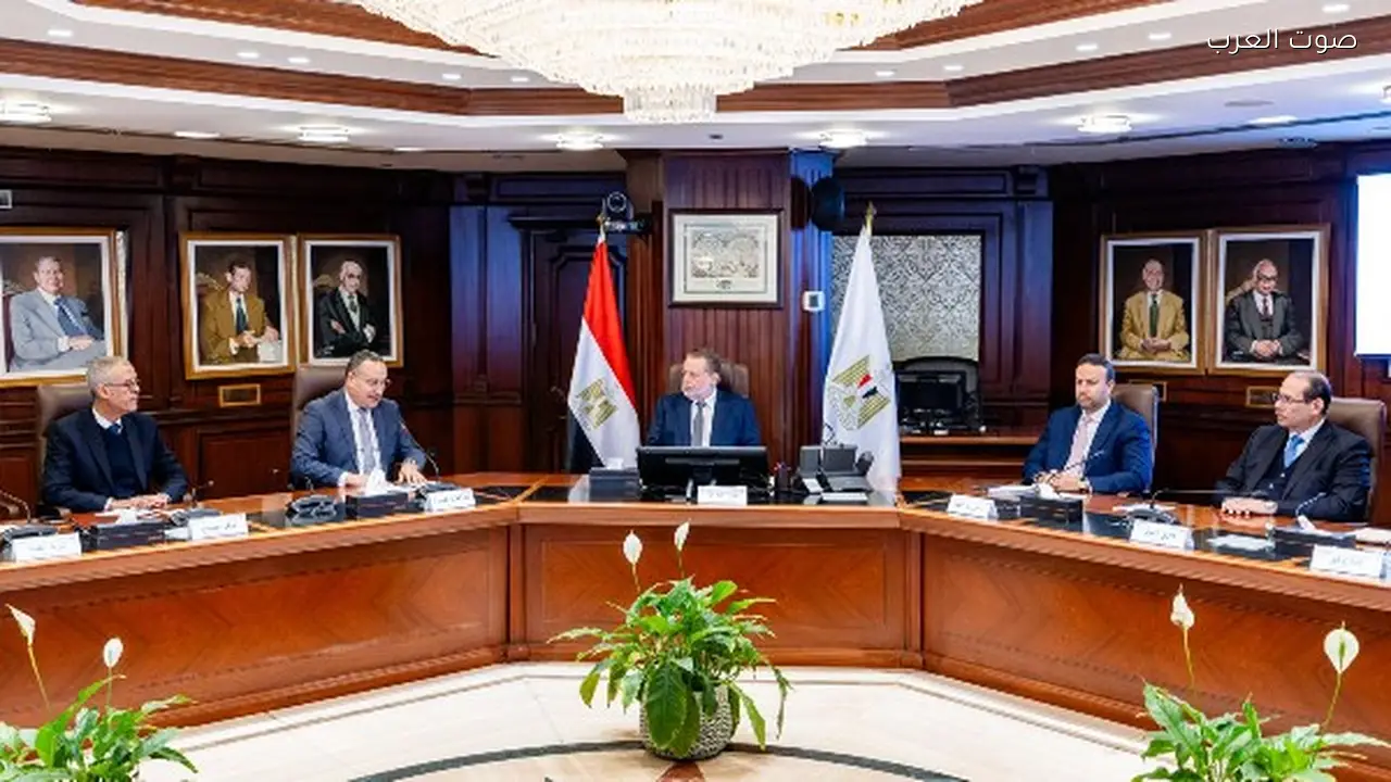 محافظ البنك المركزي يناقش التعاون مع وزير التعليم العالي