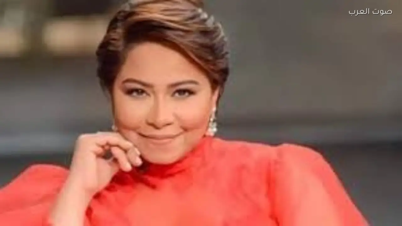 محاكمة المدير السابق لحسابات شيرين عبد الوهاب 21 فبراير بتهمة بيع صفحاتها