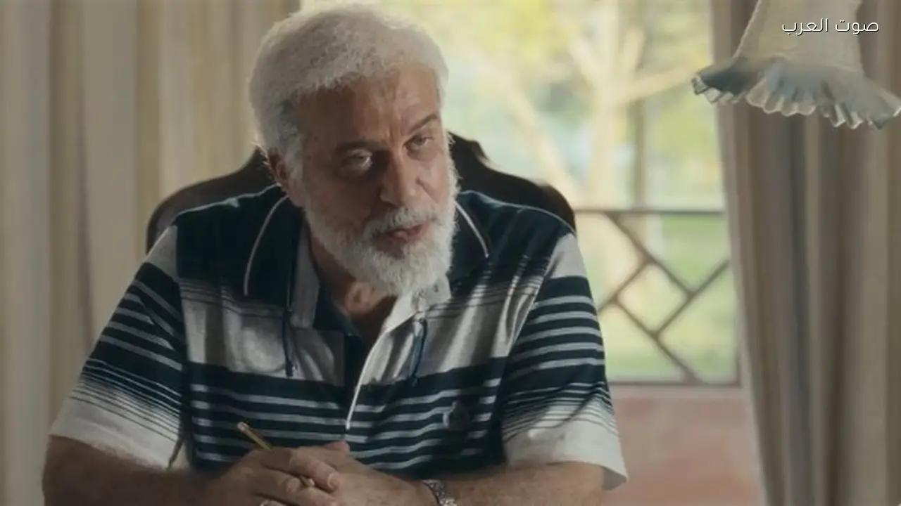 محمود عزت يتسلم لجنة الإعلام في مسلسل رأس الأفعى الحلقة 4