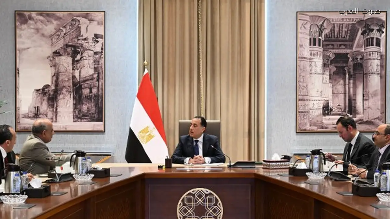 مدبولي يؤكد أهمية “أمن الطاقة” في أول اجتماع مع وزير الكهرباء