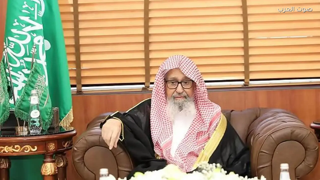 مفتي عام المملكة يشيد بإطلاق الحملة الوطنية للعمل الخيري عبر «إحسان»