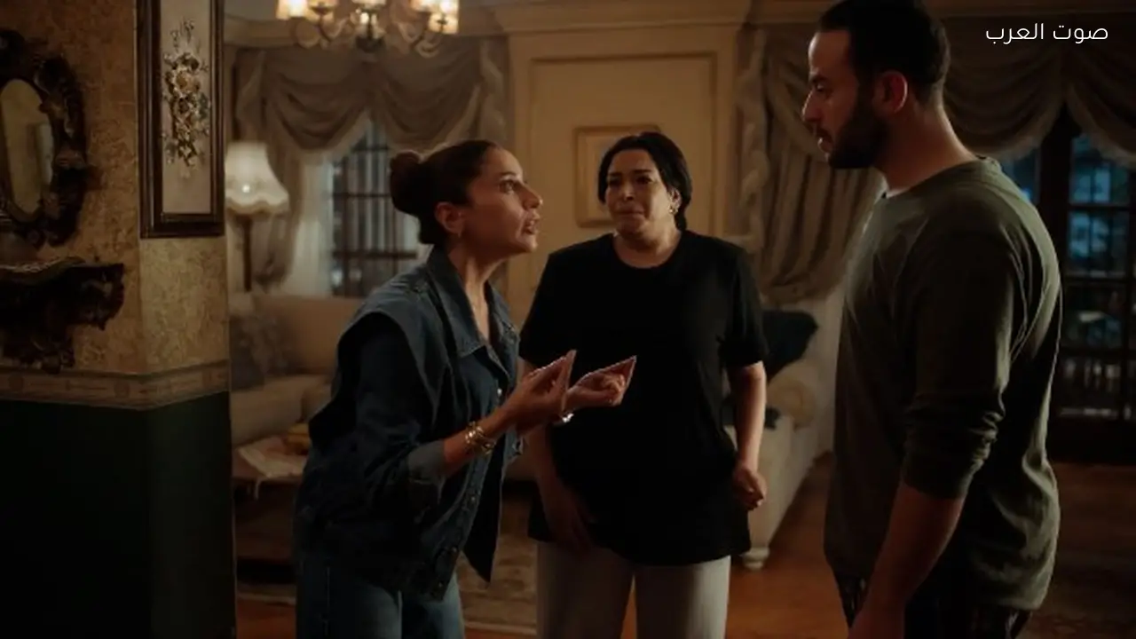 مواجهة حادة بين دينا الشربيني وشقيقها في “اتنين غيرنا”