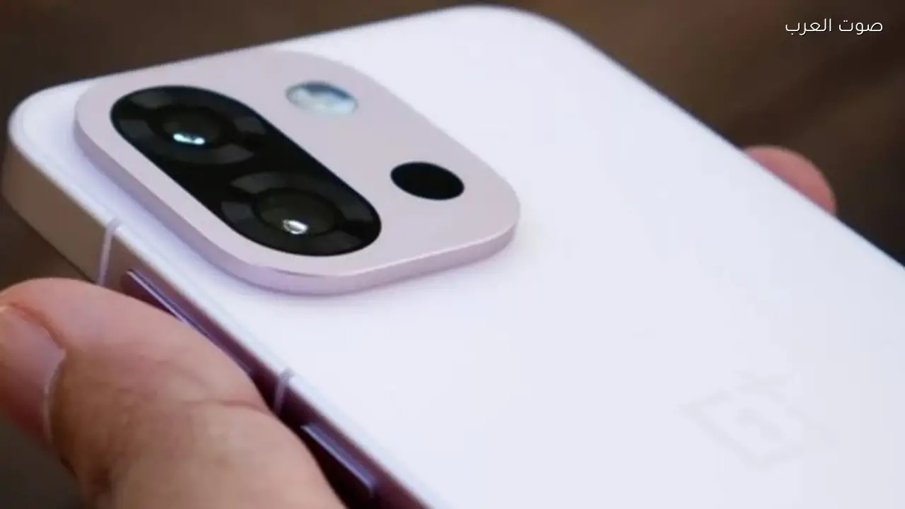 مواصفات هاتف OnePlus 15T ببطارية قوية قبل الإطلاق