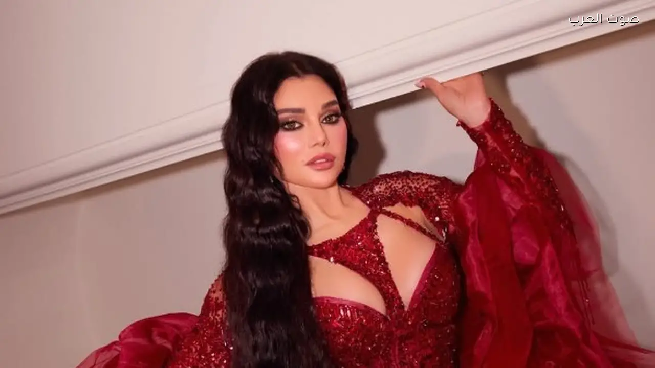 نجمات الفن يتألقن بإطلالات مميزة في عيد الحب