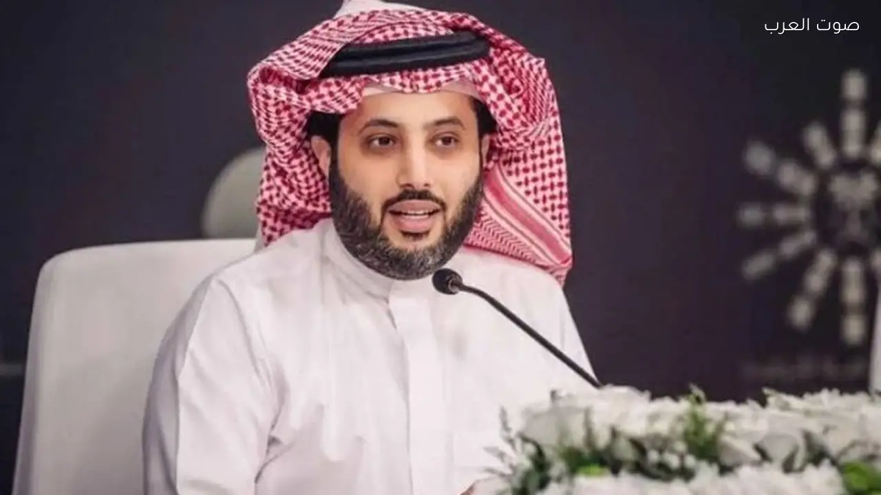 نزال تاريخي بين ألكسندر أوزيك وريكو فيرهوفن على سفح الأهرامات