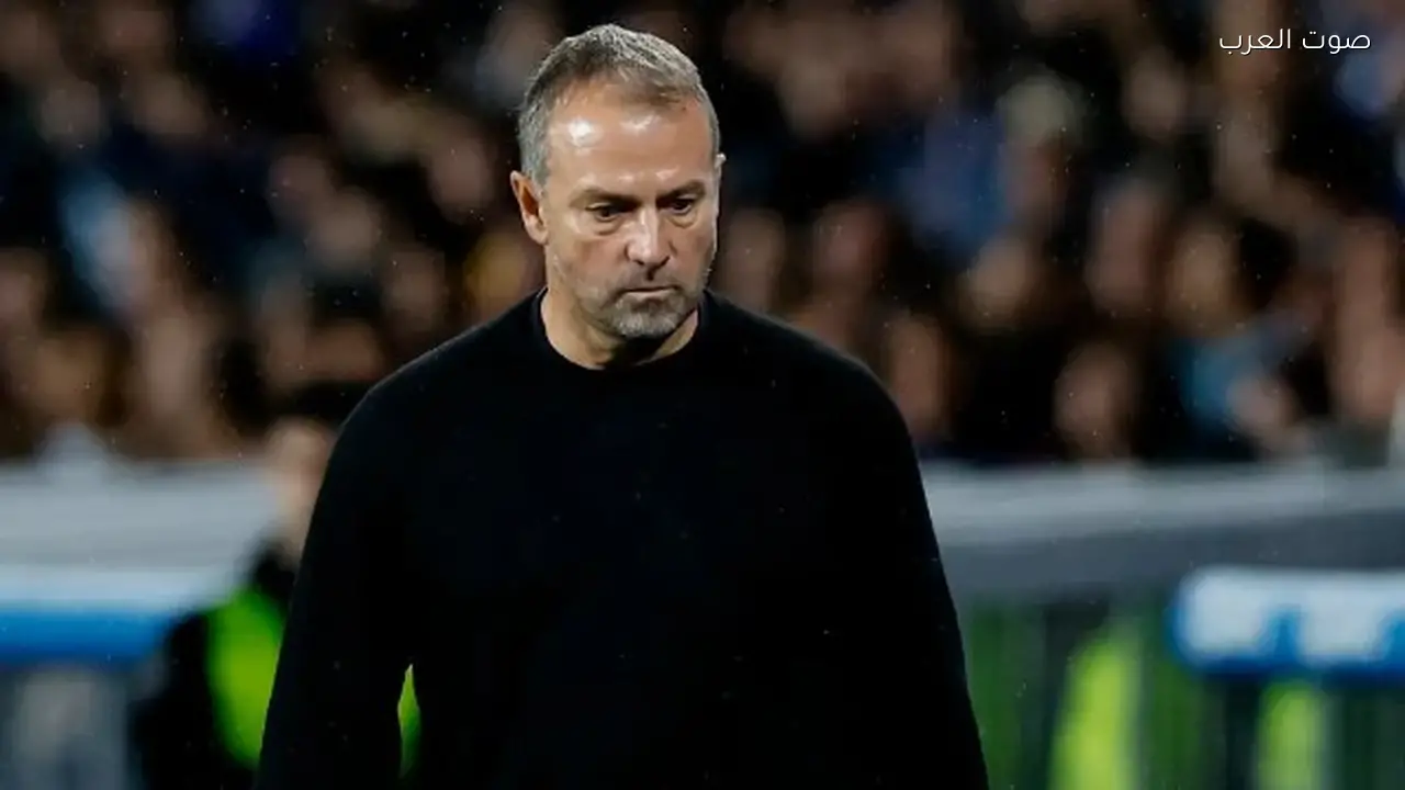 هانز فليك ينتقد لاعبي برشلونة بعد خسارتهم أمام أتلتيكو مدريد