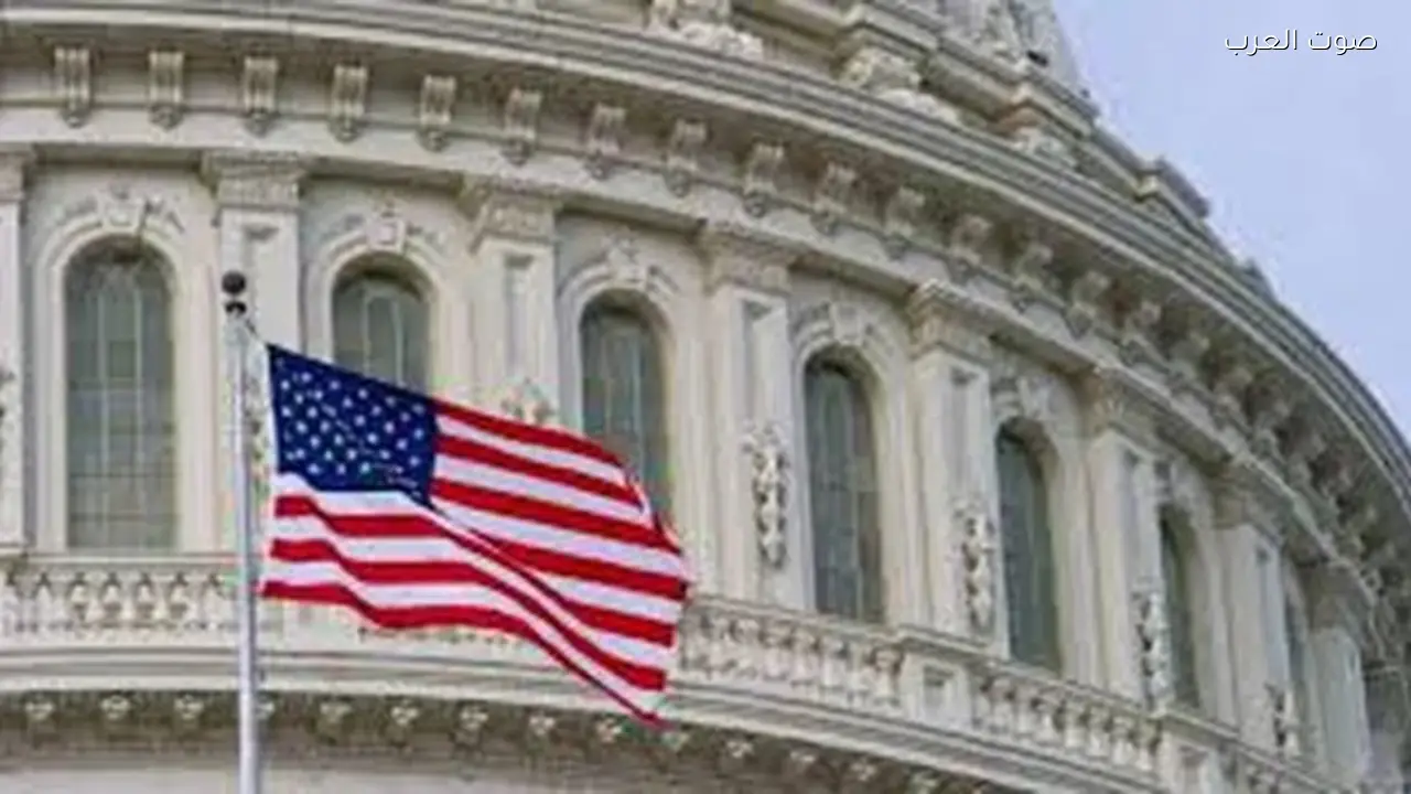 واشنطن تفرض عقوبات على 30 جهة وسفينة مرتبطة بإيران