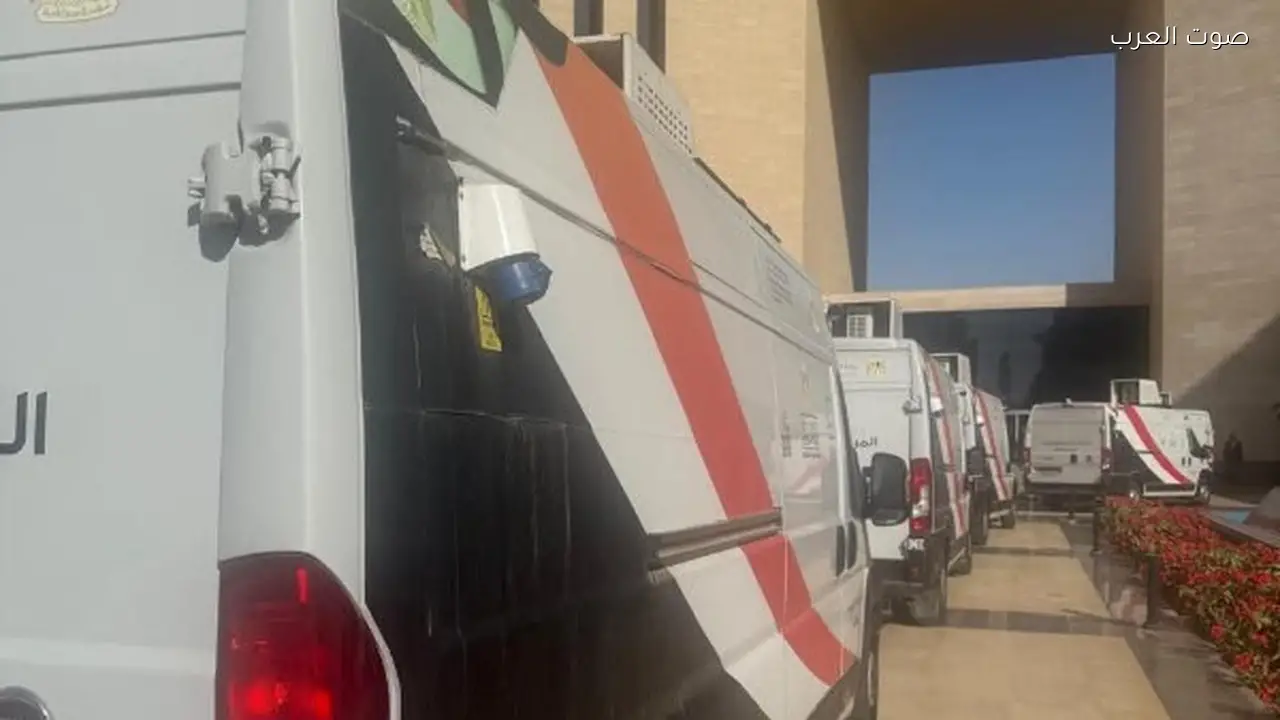 وزارة الخارجية تتسلم سيارات مراكز تكنولوجية لتقديم خدمات التصديقات بالقاهرة