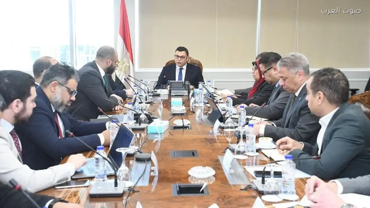 وزير الإسكان يراجع خطوات إطلاق منصة تصدير العقارات
