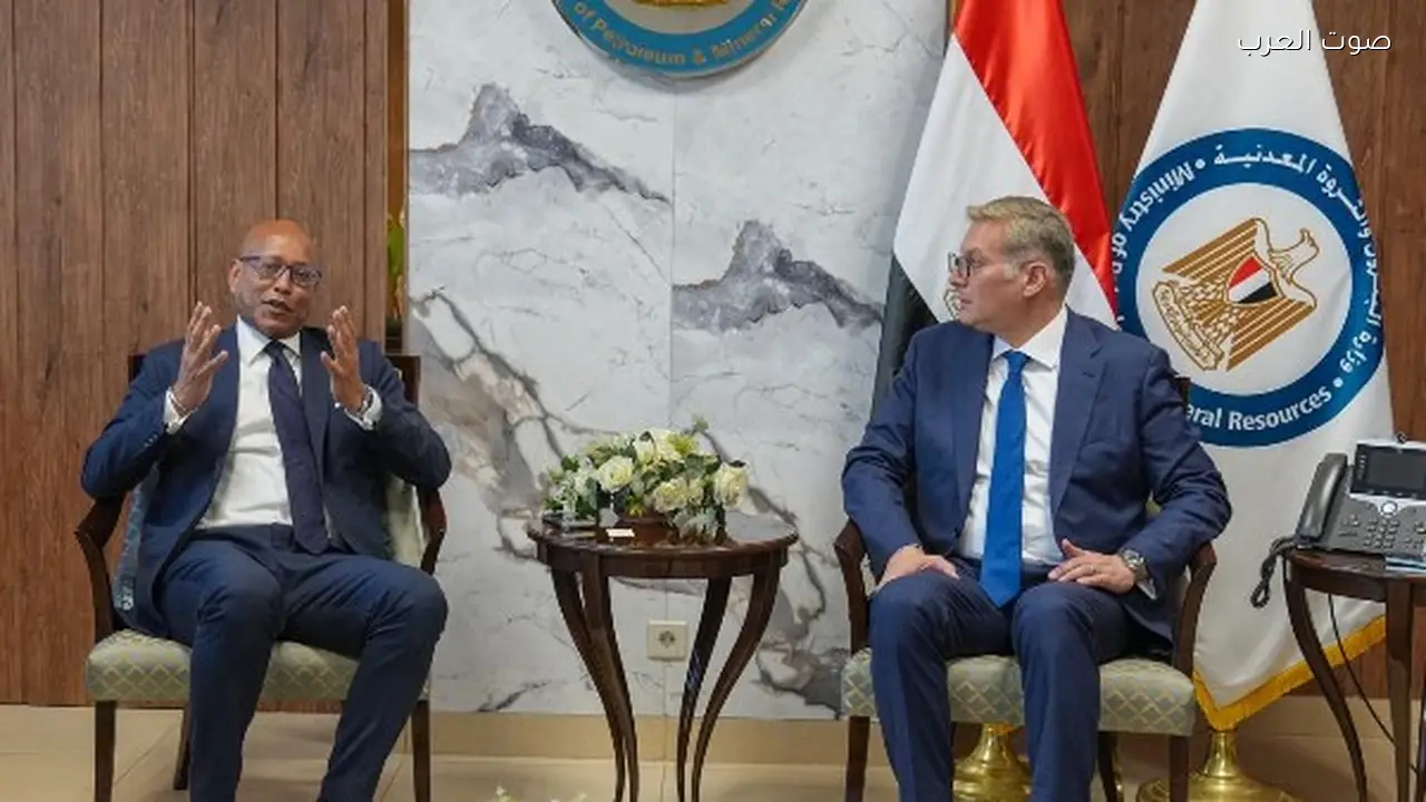 وزير البترول يلتقي نائب رئيس مؤسسة التمويل الدولية لاستكشاف فرص الاستثمار