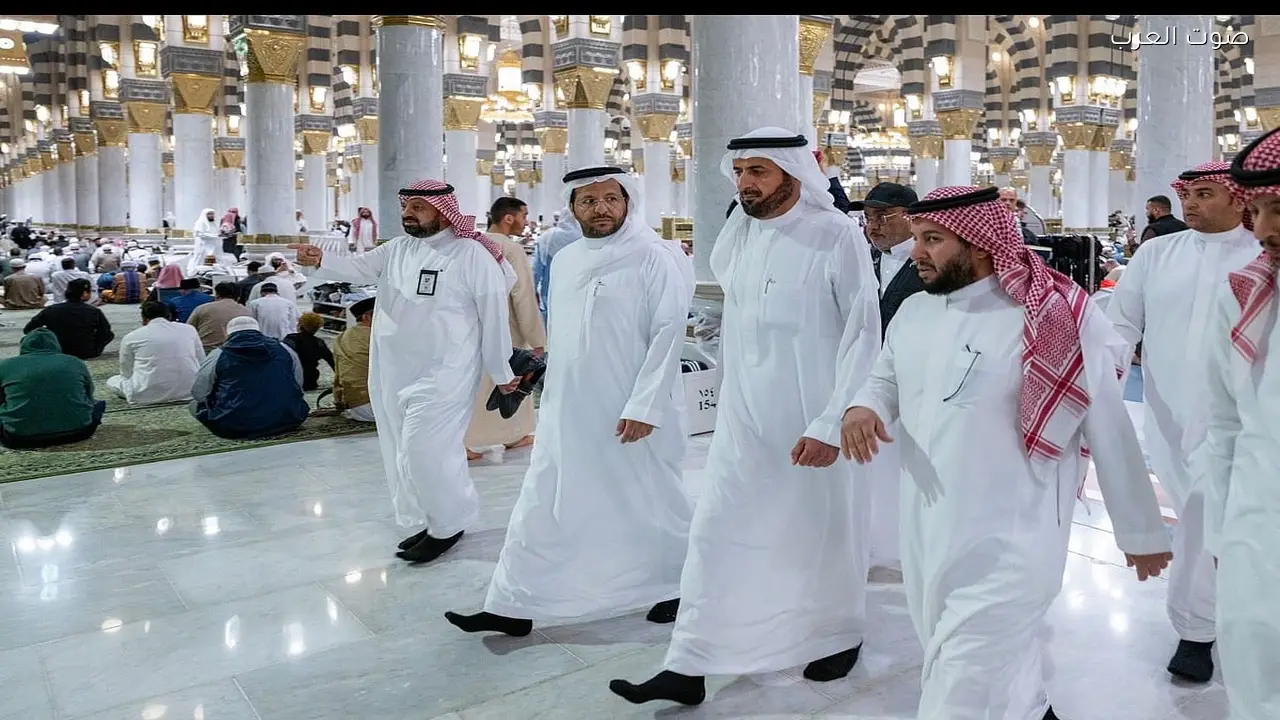 وزير الحج والعمرة يتفقد استعدادات رمضان في الحرمين الشريفين