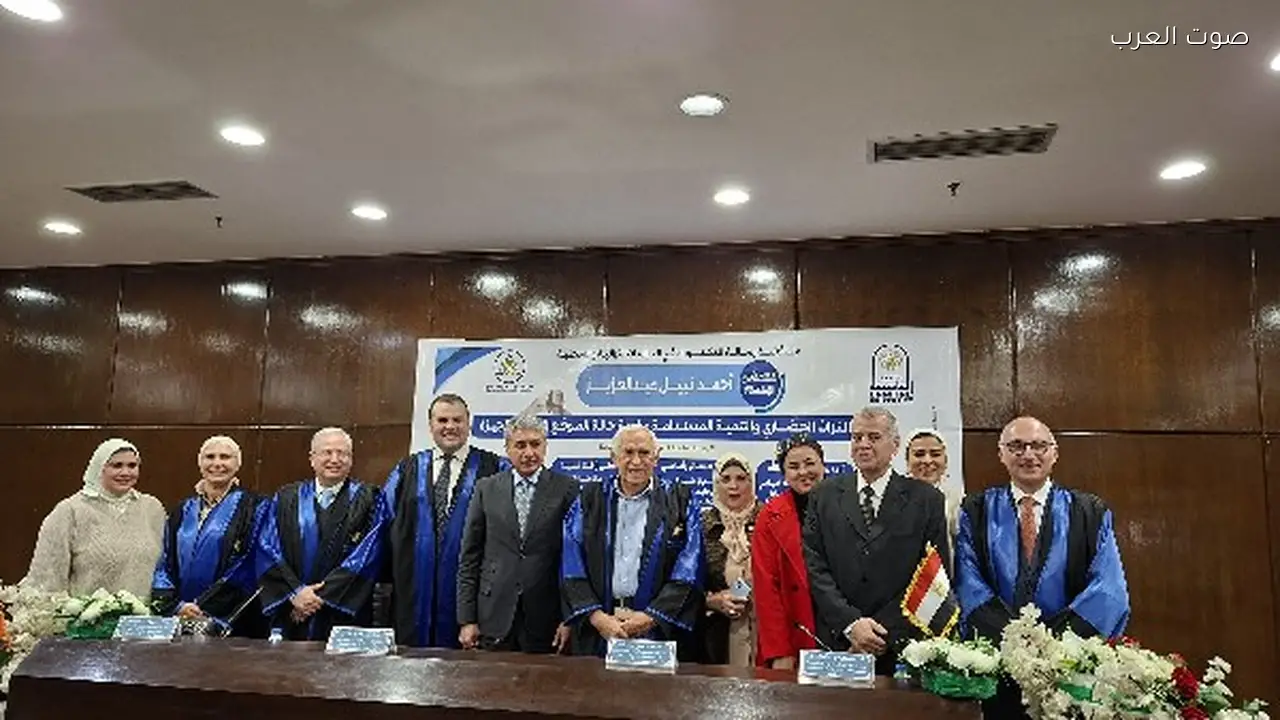 وزير السياحة يشهد مناقشة دكتوراه معاون الوزير للطيران