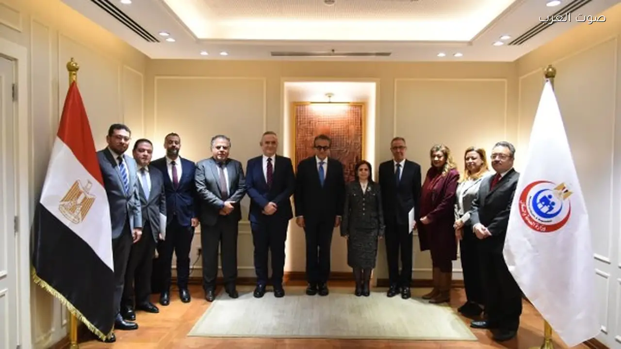 وزير الصحة يكرم فرق القوافل الطبية لدعم السودان وجيبوتي والصومال