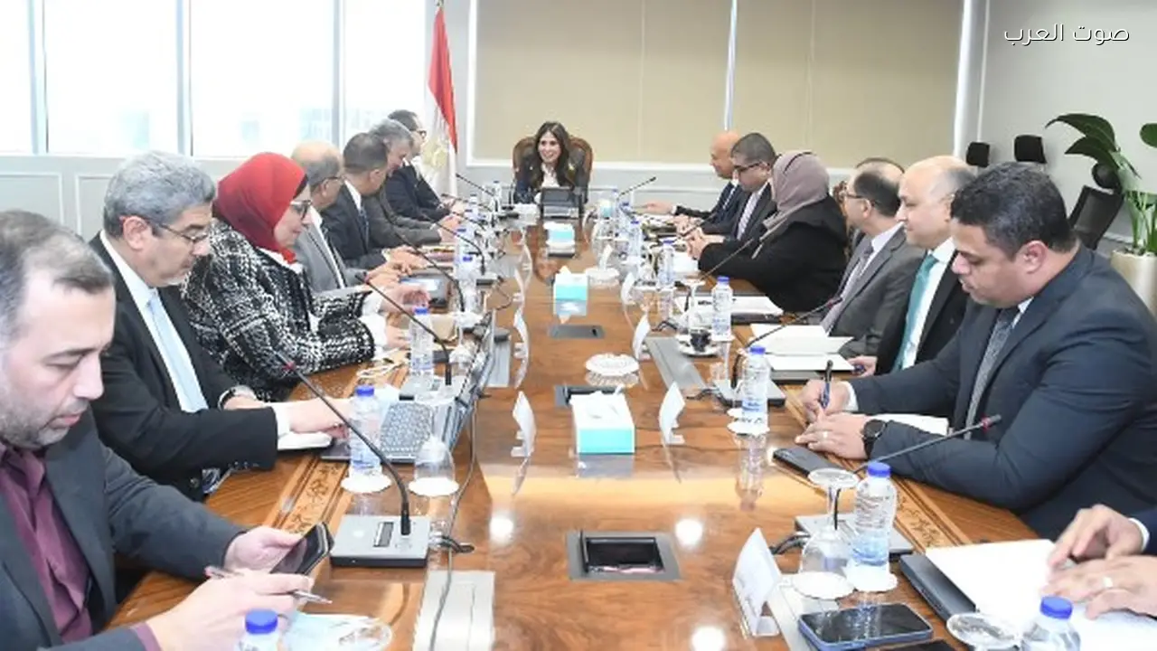 وزيرة الإسكان تتابع تنفيذ مبادرة “حياة كريمة” في أول اجتماع لها