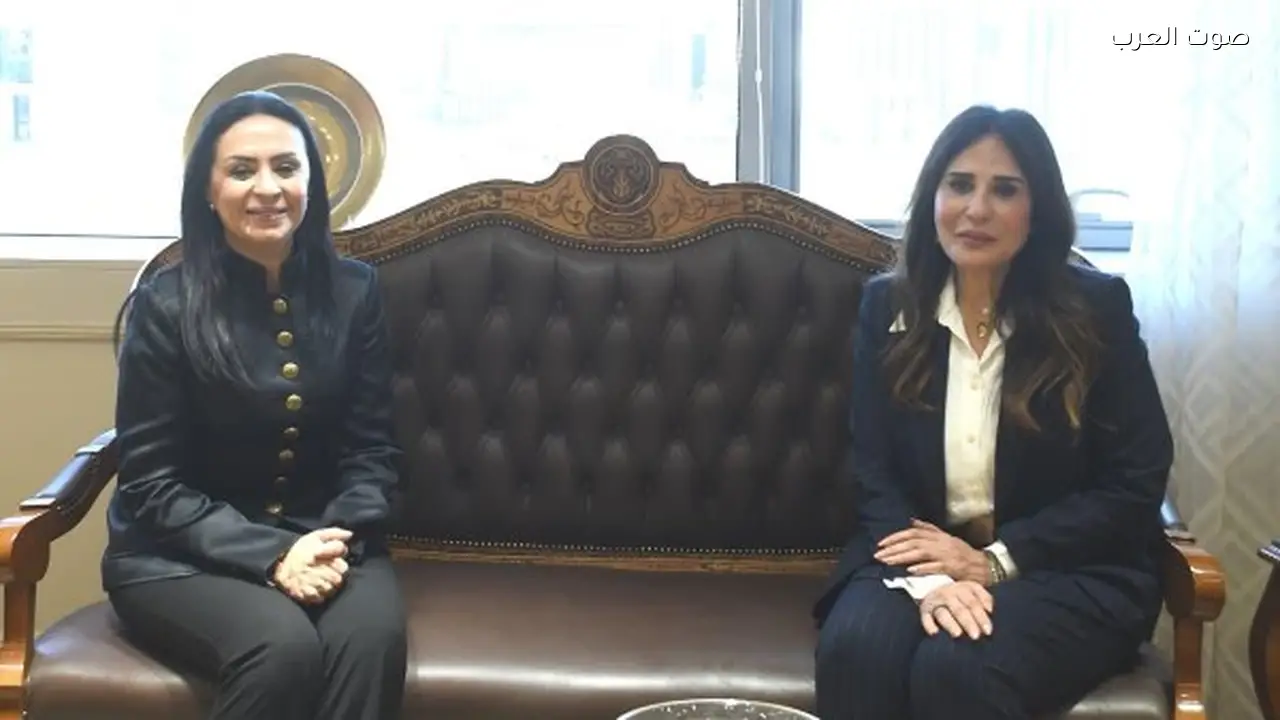 وزيرة التضامن الاجتماعي تهنئ وزيرة الإسكان وتبحثان التعاون المشترك