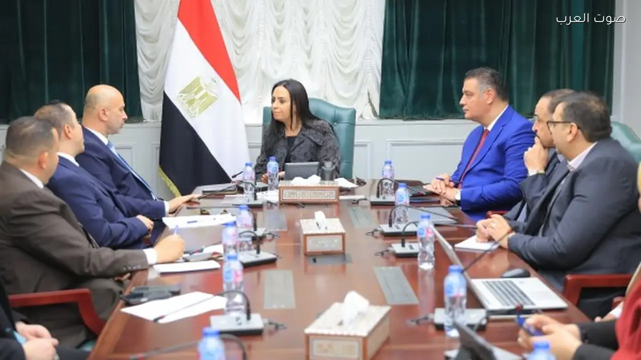 وزيرة التضامن تلتقي نواب البرلمان لمتابعة طلبات المواطنين