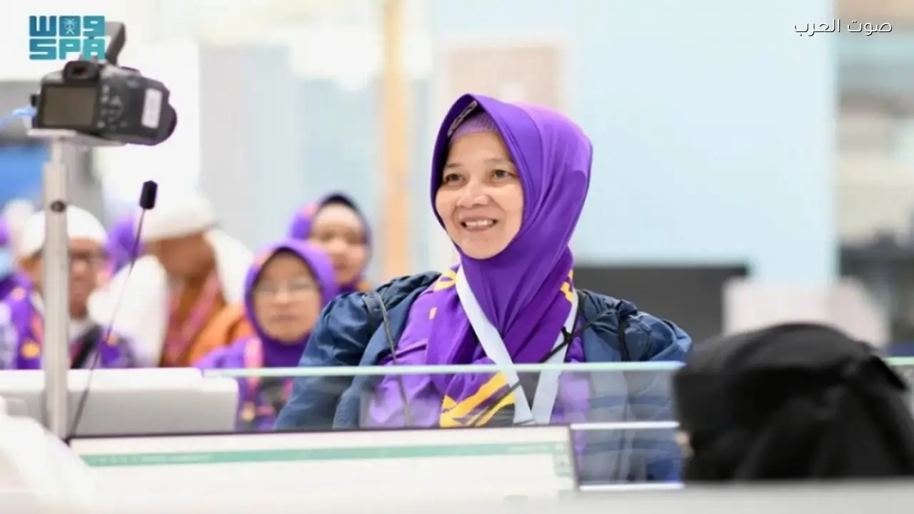 “الجوازات” تتيح إمكاناتها لتسهيل خدمات ضيوف الرحمن